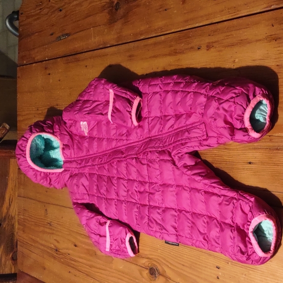 The North face sz 3/6 months snowsuit